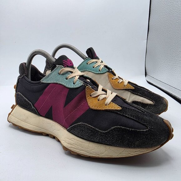 New Balance 327 Women Size 7.5 Black Orchid Pink Sneakers Retro Casual Athletic - Picture 1 of 13